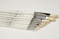 Кисть из щетины отбеленной "Невская Палитра", плоская, длинная ручка, №8